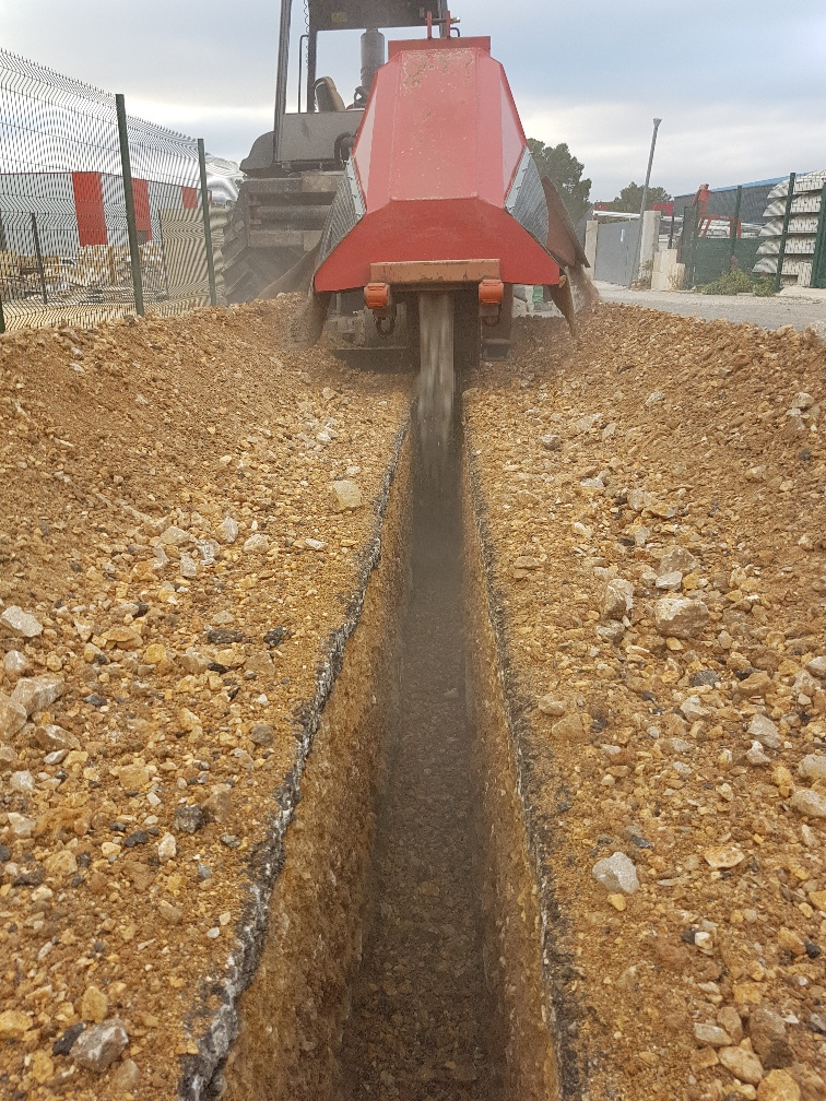 Trancheuse Ditch Witch RT115